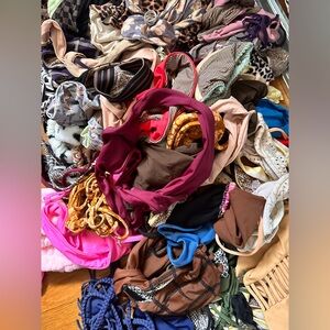 hey guys are you interested in bikinis ? Looking to sell/trade